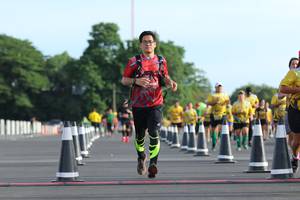 BIB: 0409
                            <button type="button" onclick="openModal(5246776)" class="btn btn-primary btn-sm float-right btn-popup" data-toggle="modal" data-target=".modal-high-quality">
                        <i class="fas fa-shopping-cart"></i> Add to Cart
                    </button>
                                            <button type="button" onclick="isThisMe(5246776, true)" class="btn btn-success btn-sm float-right btn-popup btn-isme hidden" data-toggle="tooltip" data-placement="bottom" title="นี่คือรูปของคุณใช่ไหม คลิกที่นี่เพื่อเอาเข้าอัลบั้ม">
                        <i class="fas fa-plus"></i> Add to album
                    </button>
                    <button type="button" onclick="isThisMe(5246776, false)" class="btn btn-warning btn-sm float-right btn-popup btn-isnotme hidden">
                        <i class="fas fa-ban"></i> Remove from album
                    </button>